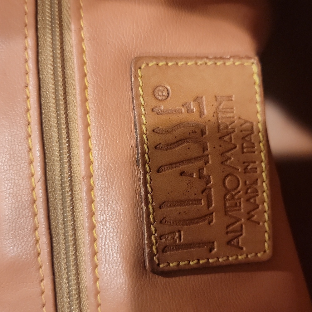 Authentic Alviero bucket bag - Picture 10 of 10